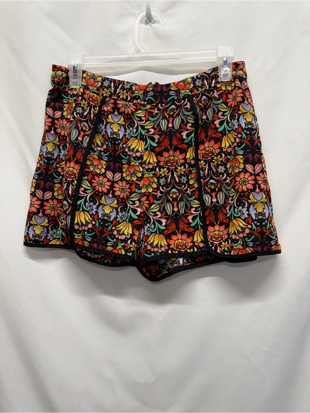 Forever 21 Black Floral Multicolor Women’s Skort